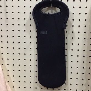 Built bottle holder bag